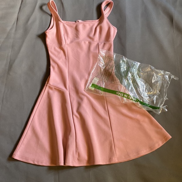 🎉HostPick🎉Woman’s Dress Pink XS - Picture 4 of 4